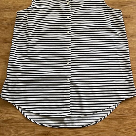 Chicos Black and White Stripe Collar Button Down Shirt Sz 2 - Picture 2 of 6